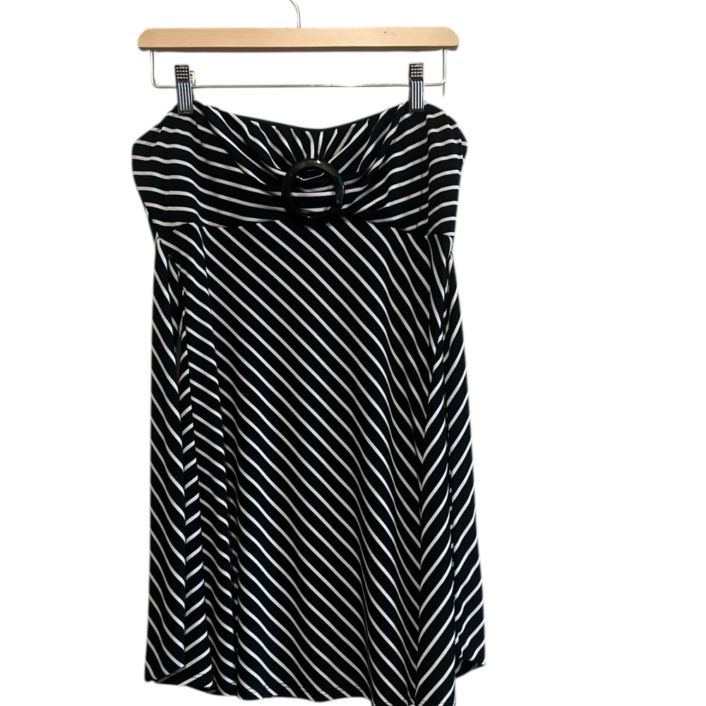 White House Black Market Strapless Black and White Top Size Small